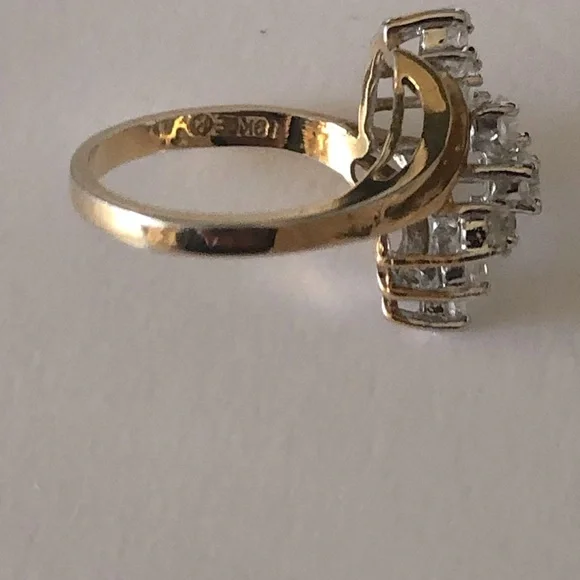 FINAL 18K Cluster  Cocktail/Wedding Ring Beautiful - Picture 6 of 7